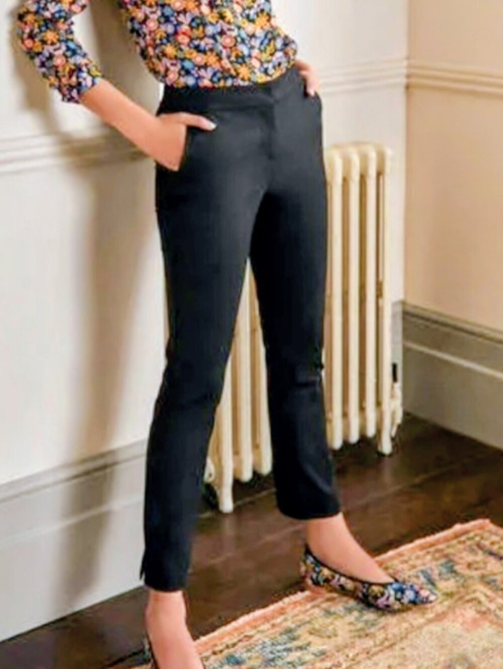 Boden NWT Black Crop Pabts SZ12
